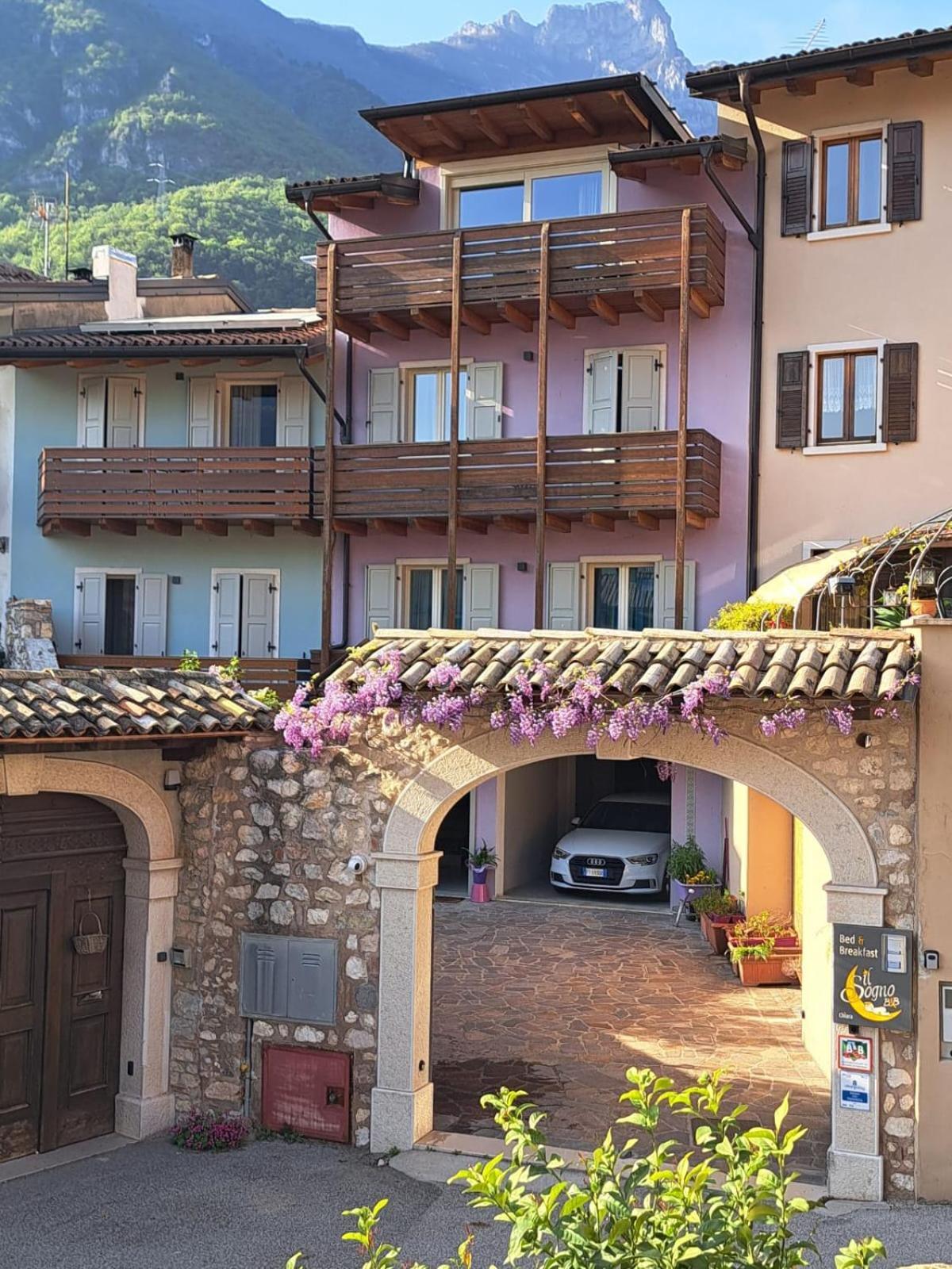 Il Sogno Bed & Breakfast Avio Exterior foto